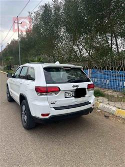 جیپ گراند شیرۆکی